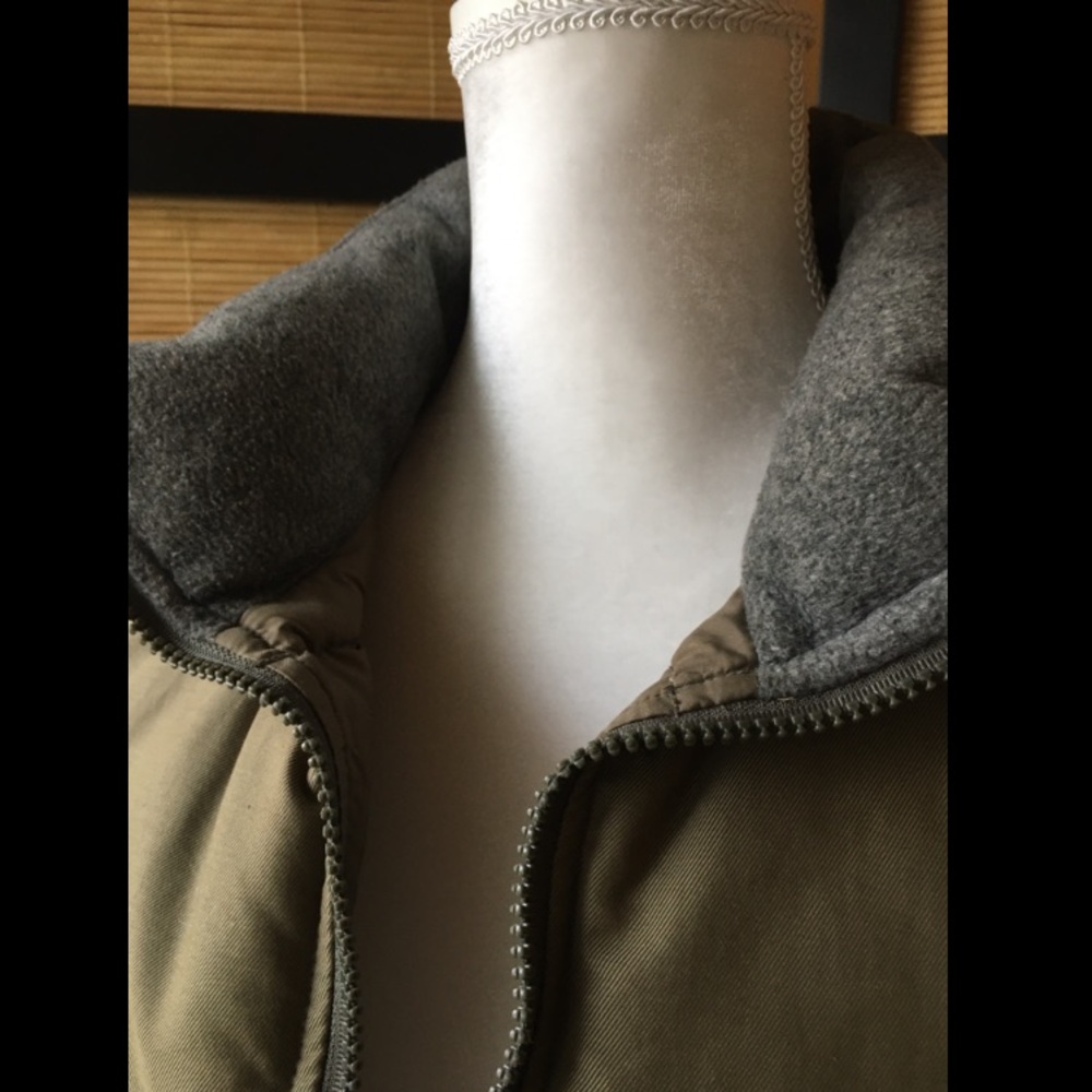 Abercrombie & Fitch Green Puff Vest View 4